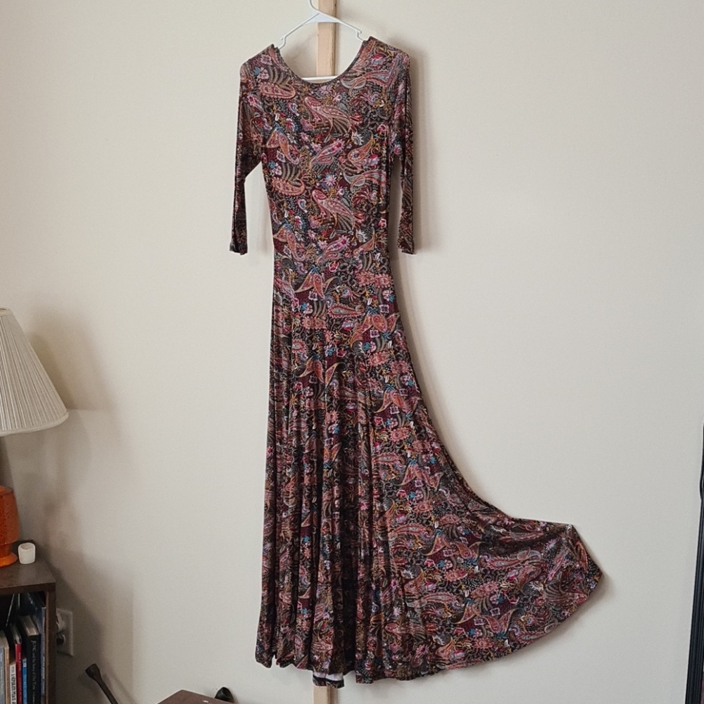 Earthbound Maxi Paisley Dress Stretchy and Flowy S